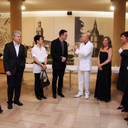 tsg_black_white_2008_03